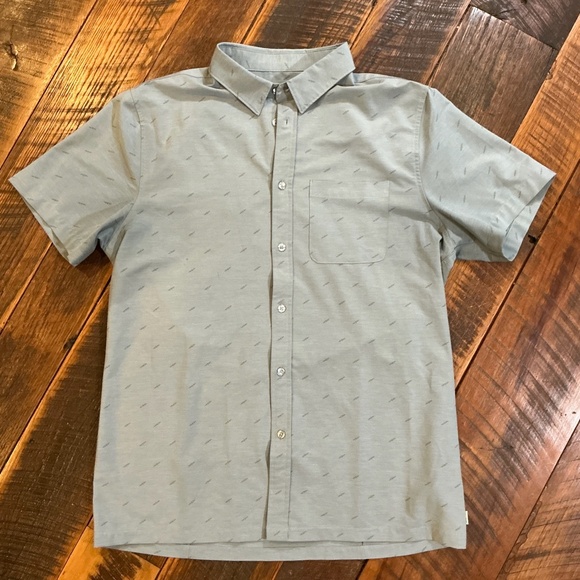 Vuori Men’s Short Sleeve Button Up Shirt Gray Performance Stretch Size Large - Picture 3 of 10